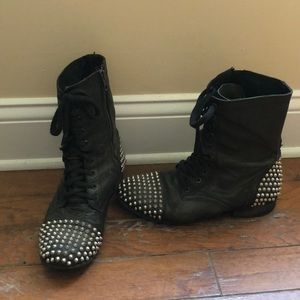 STEVE MADDEN STUDDED BOOTS